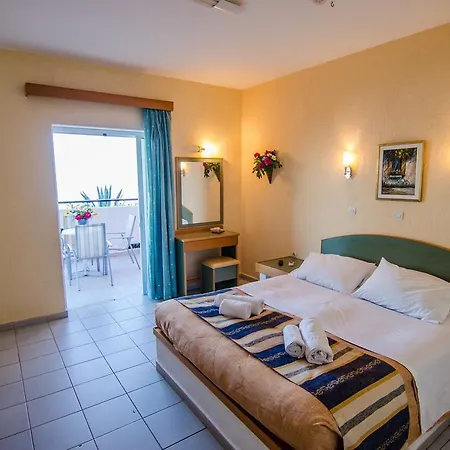 Porto Skala Village Hotel 4*