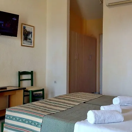 Porto Skala Village 酒店