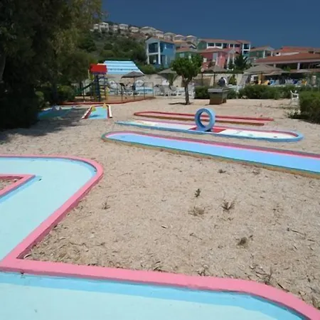 Porto Skala Village 酒店