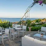 Porto Skala Village 酒店